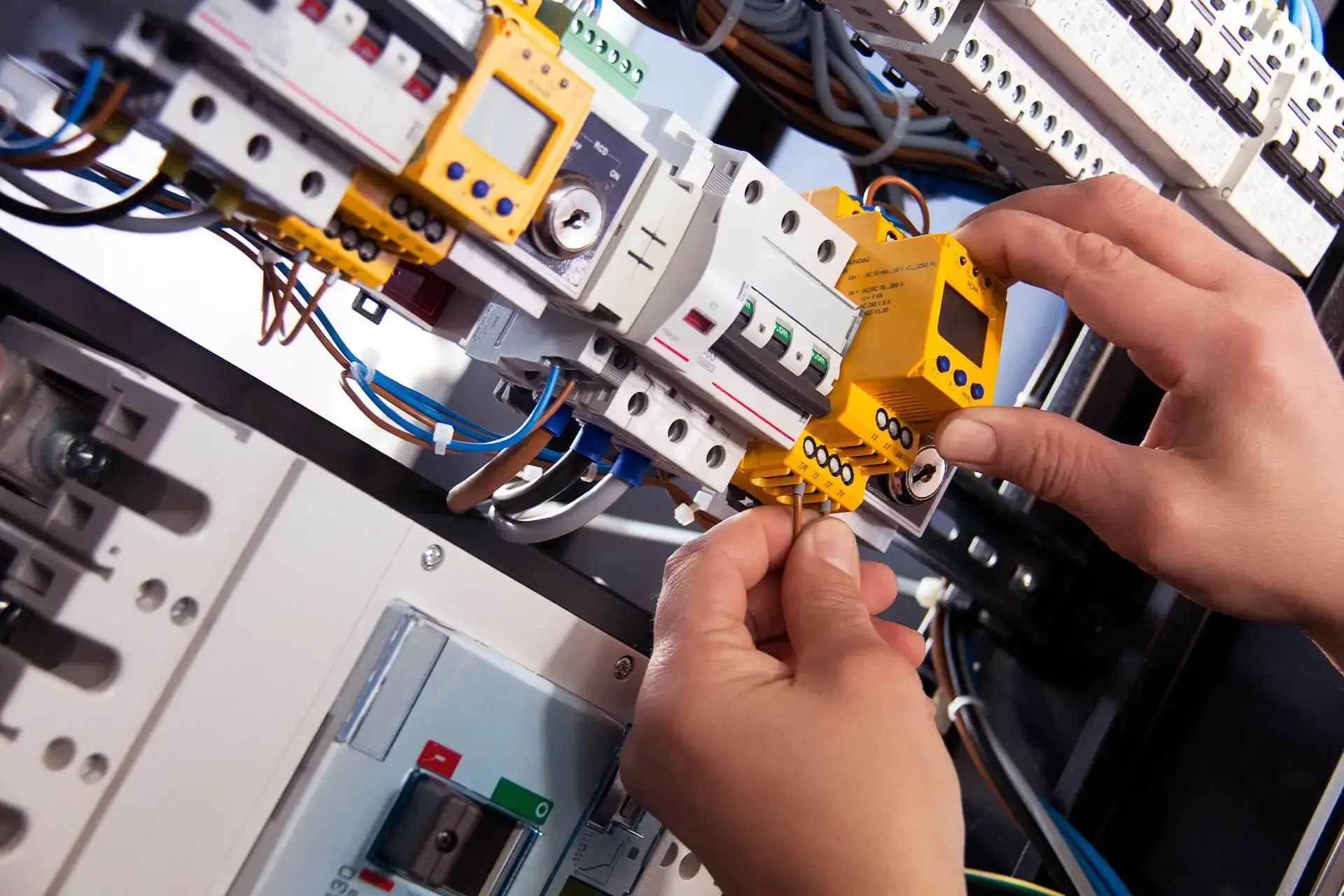 Certified electricians in Haringey